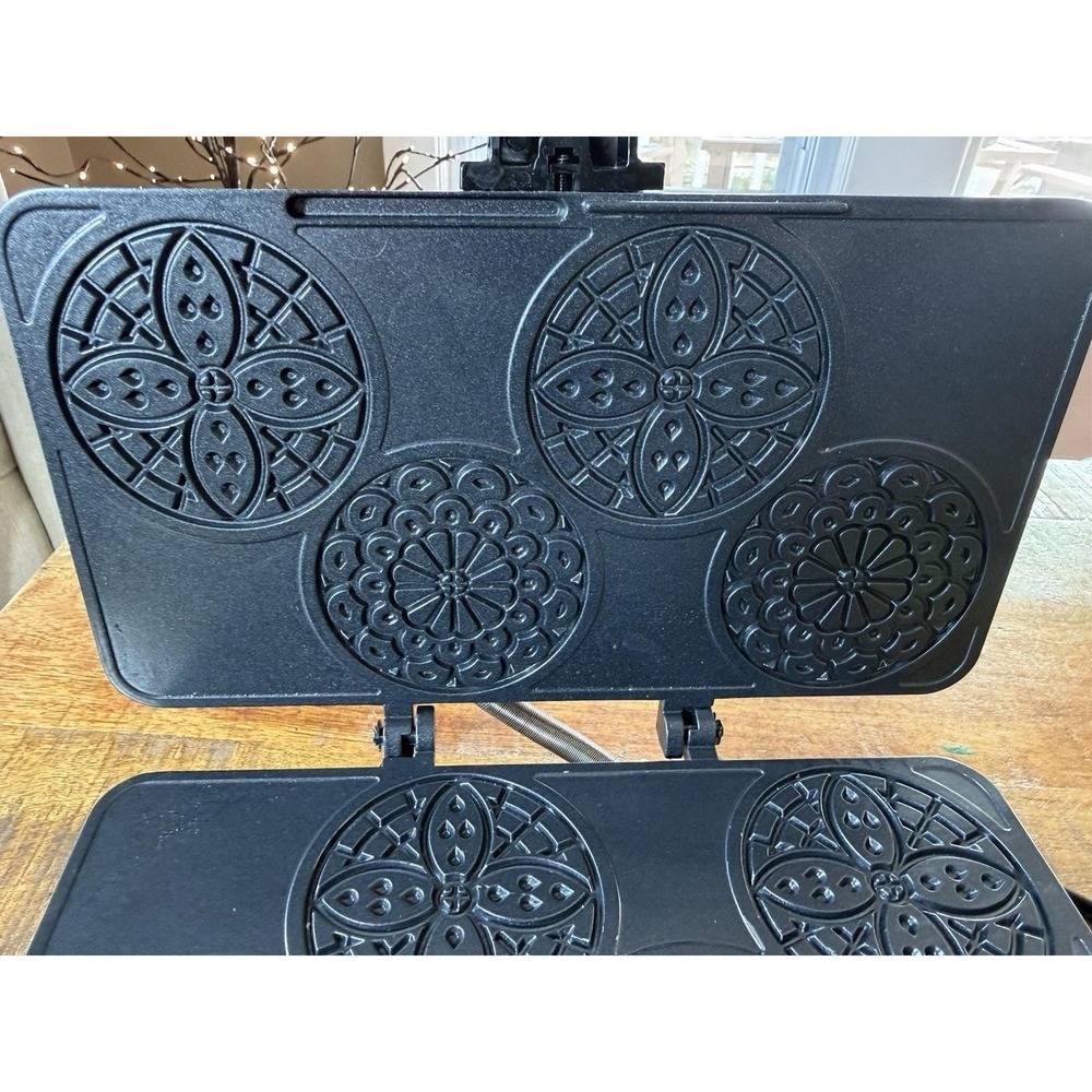 CucinaPro Piccolo Pizzelle Baker Silver Excellent 4‎ Mini Cookie Maker